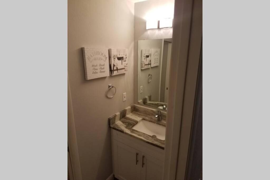 Apartmán Cozy 3 Bed 2.5 Bath Located Near Busch Gardens Tampa Exteriér fotografie